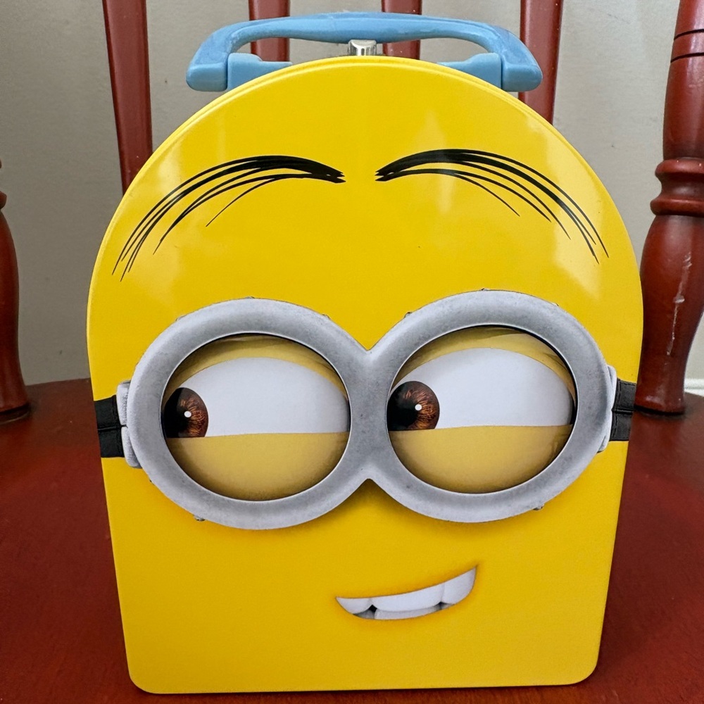 Minions Yellow Character Tin Lunchbox